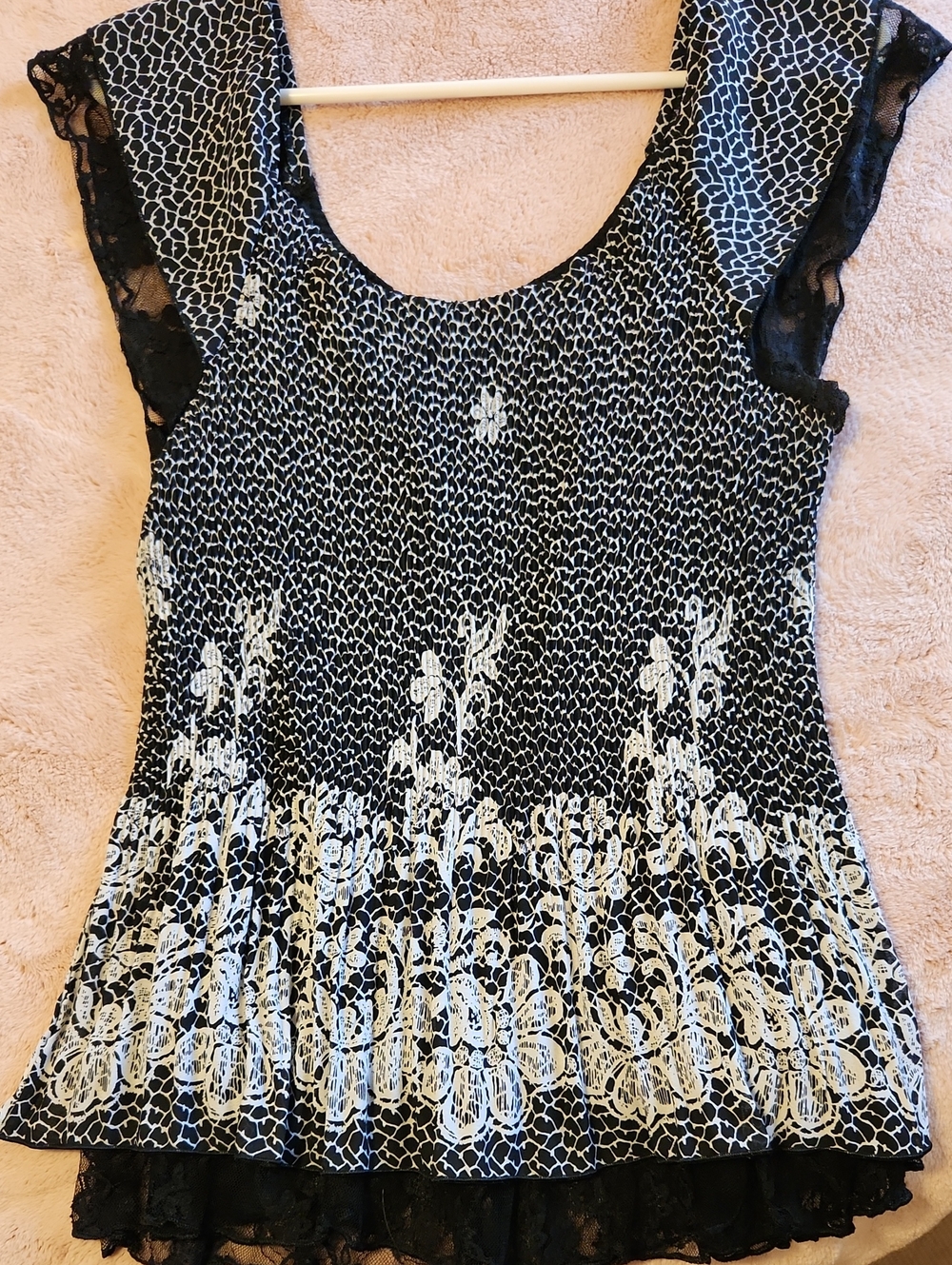 Black and White Floral Lace-Trim Smocked Women’s Top
